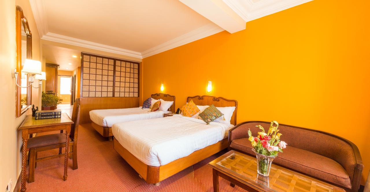 Little Nepal Inn Kathmandu Bagian luar foto