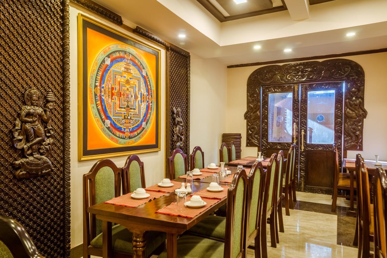 Little Nepal Inn Kathmandu Bagian luar foto